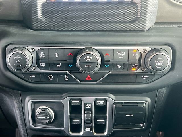 Used 2018 Jeep Wrangler Unlimited Sahara w/ Cold Weather Group image 22