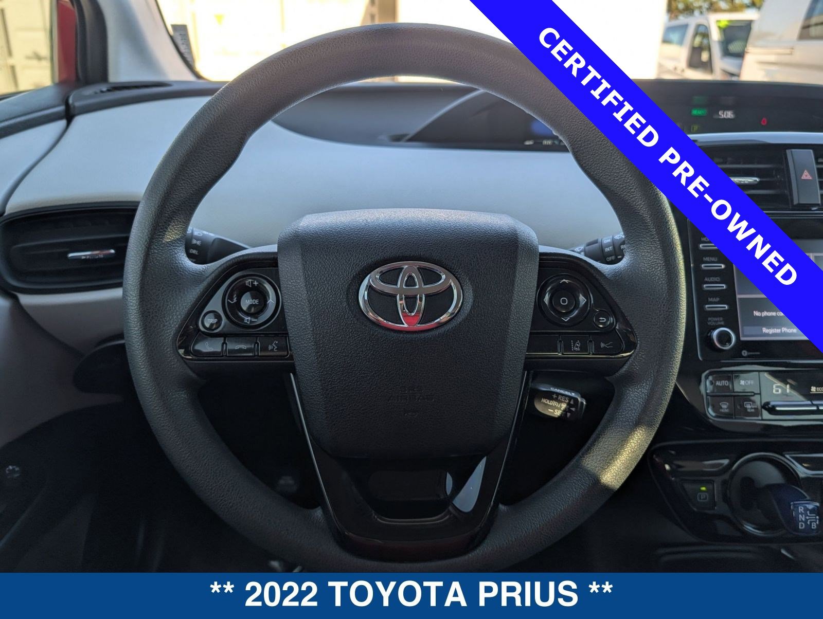 Used 2022 Toyota Prius LE image 25