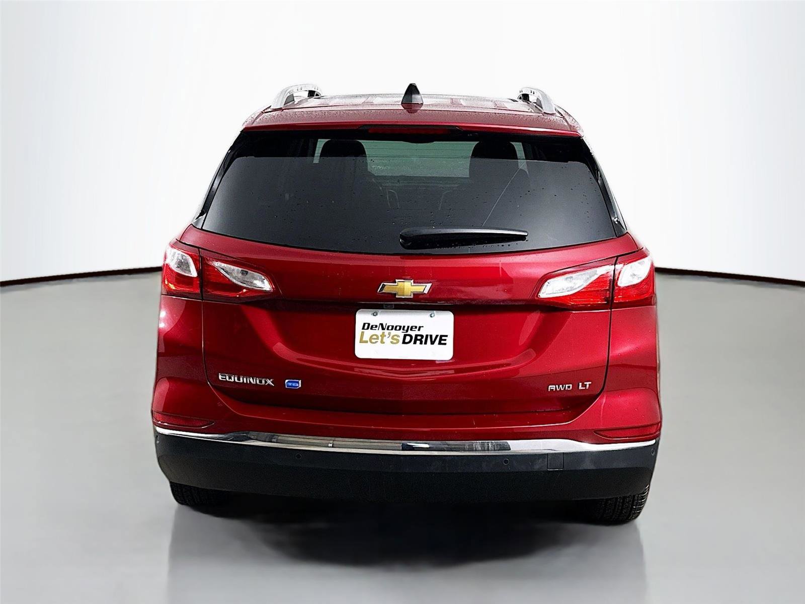 Used 2018 Chevrolet Equinox LT w/ Sun & Infotainment Package image 8