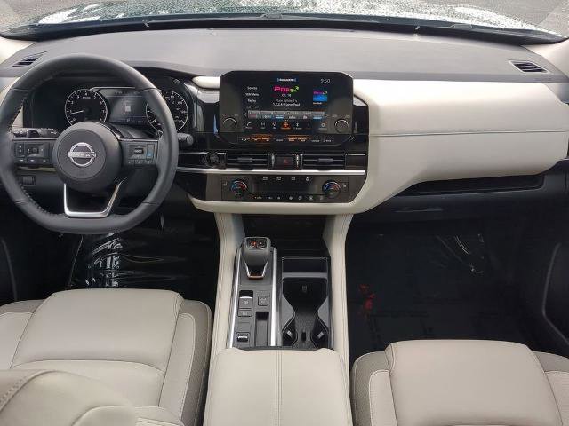 Certified 2025 Nissan Pathfinder SL image 15