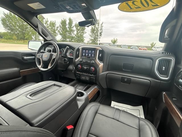 Used 2021 Chevrolet Silverado 1500 High Country w/ Technology Package AWD/4WD image 34