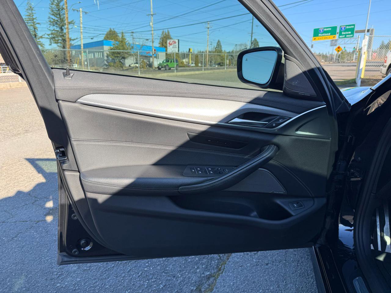 Used 2018 BMW M550i xDrive AWD/4WD image 11