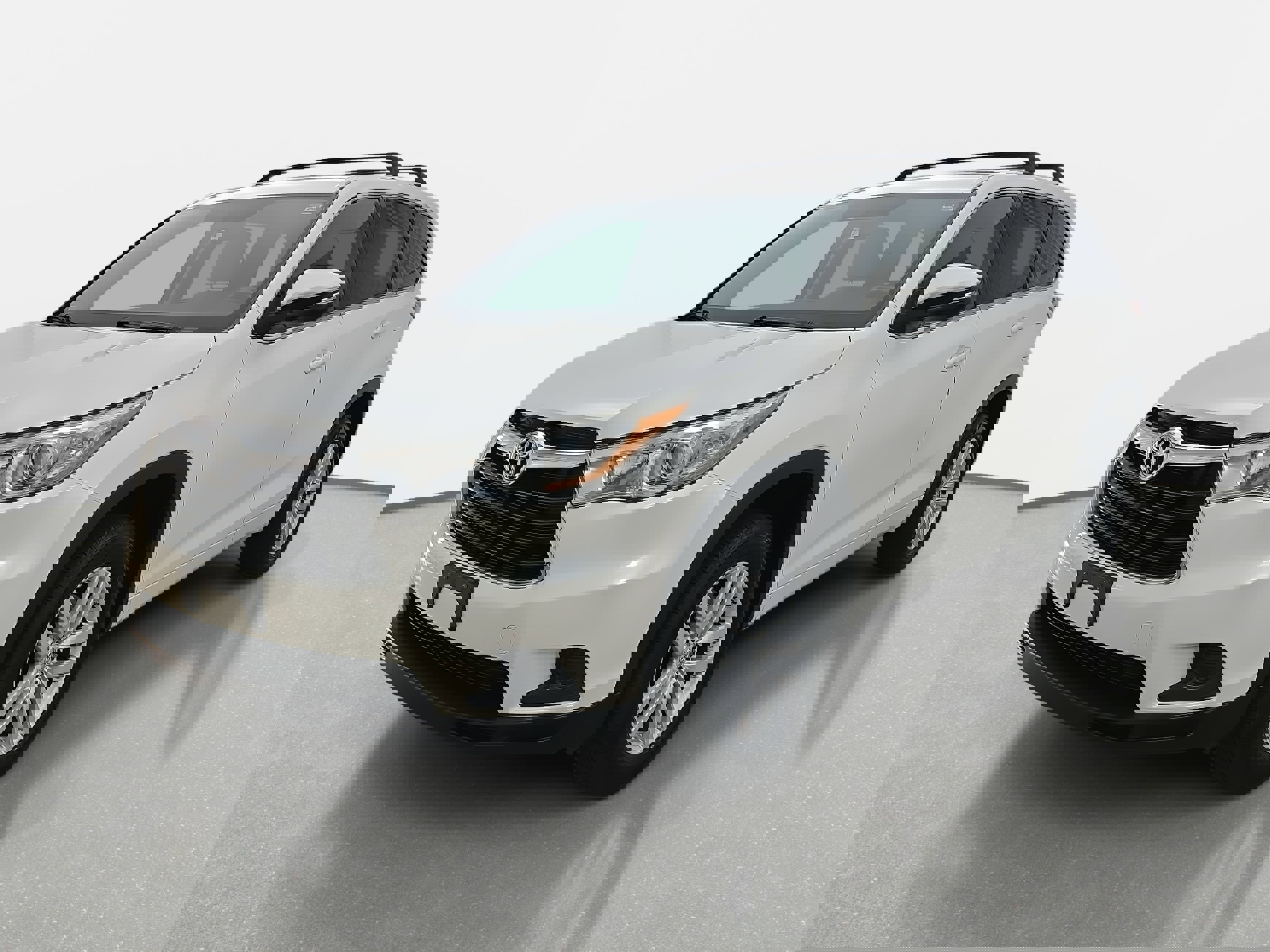 Used 2015 Toyota Highlander LE image 7