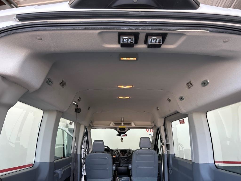Used 2018 Ford Transit 150 XL RWD image 14
