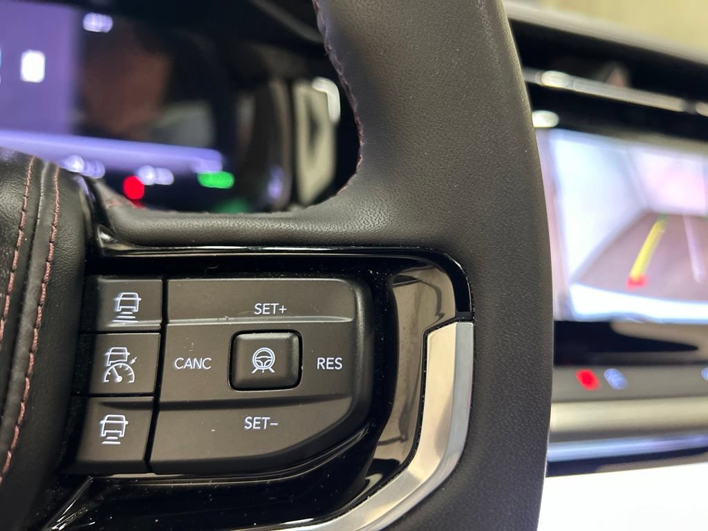 Used 2024 Jeep Wagoneer Launch Edition AWD/4WD image 22
