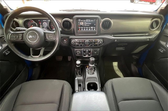 Used 2021 Jeep Gladiator Willys image 15
