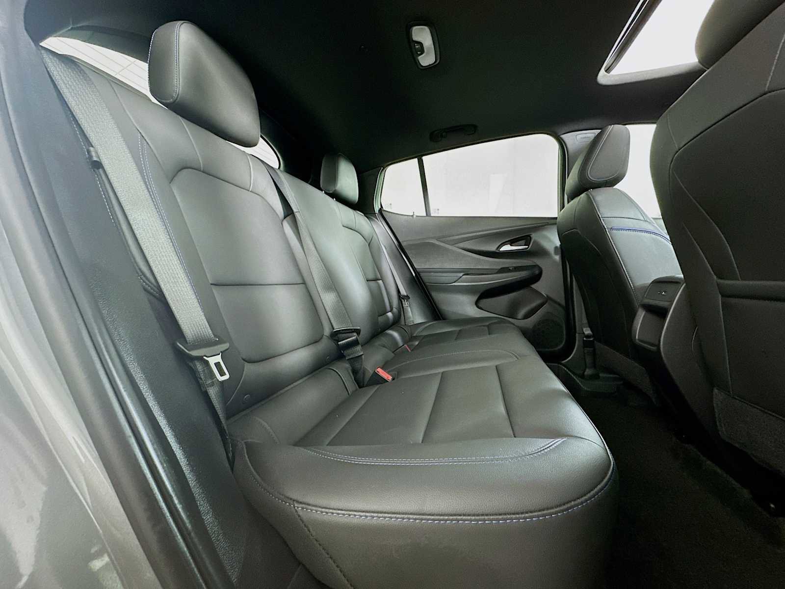 Used 2024 Buick Envista Sport Touring w/ Convenience I Package image 24