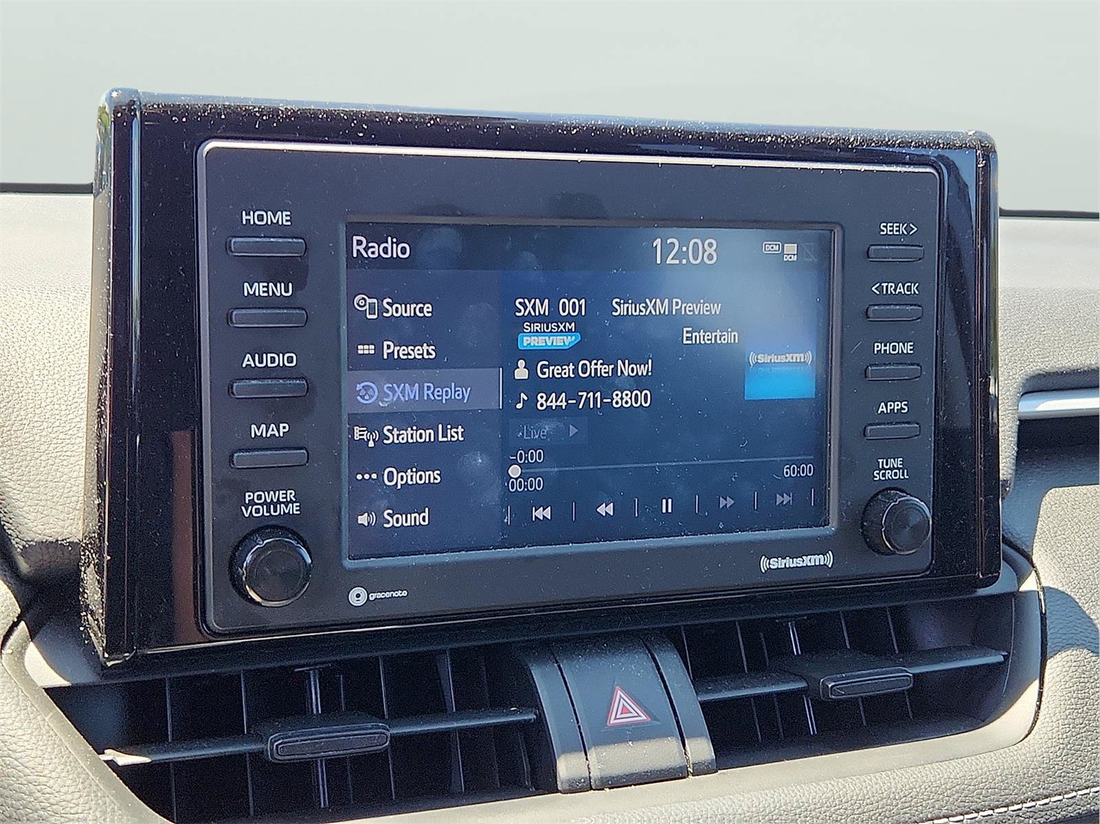 Used 2022 Toyota RAV4 XLE AWD/4WD image 11