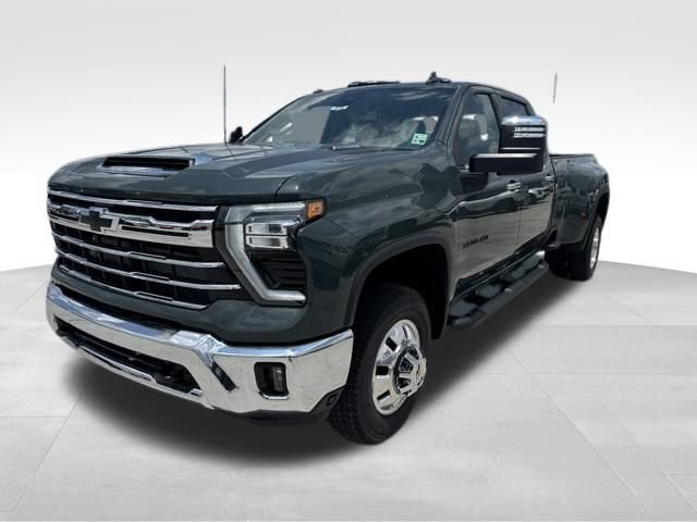 New 2026 Chevrolet Silverado 3500 LTZ w/ LTZ Convenience Package AWD/4WD image 1