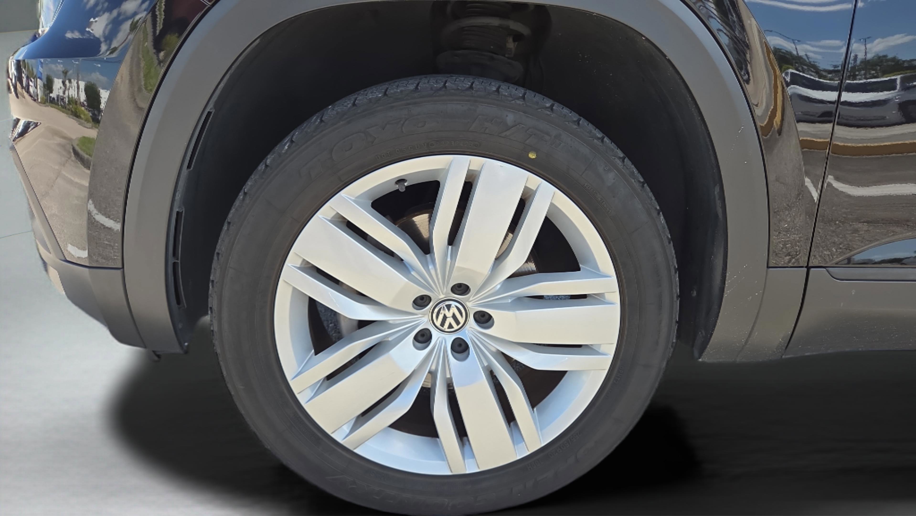 Used 2019 Volkswagen Atlas SE w/ Towing Package FWD image 39