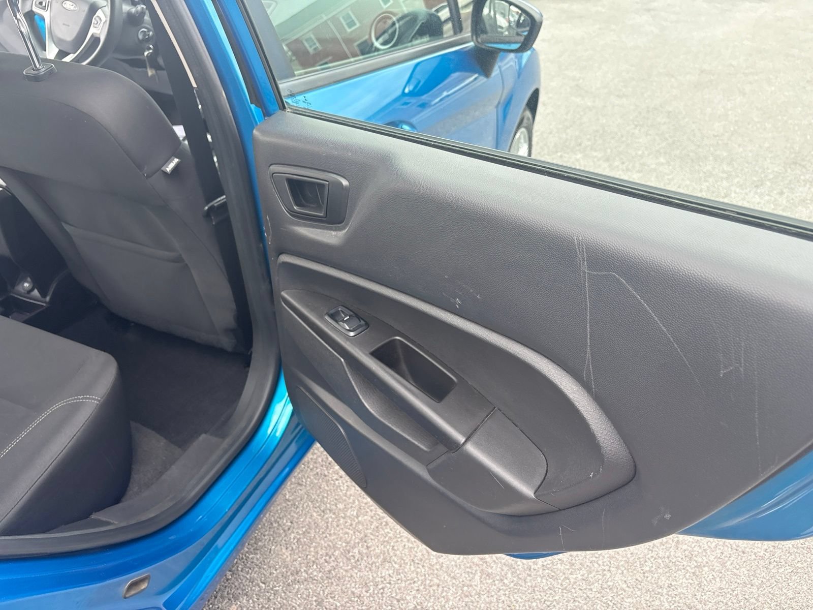 Used 2017 Ford Fiesta SE FWD image 14