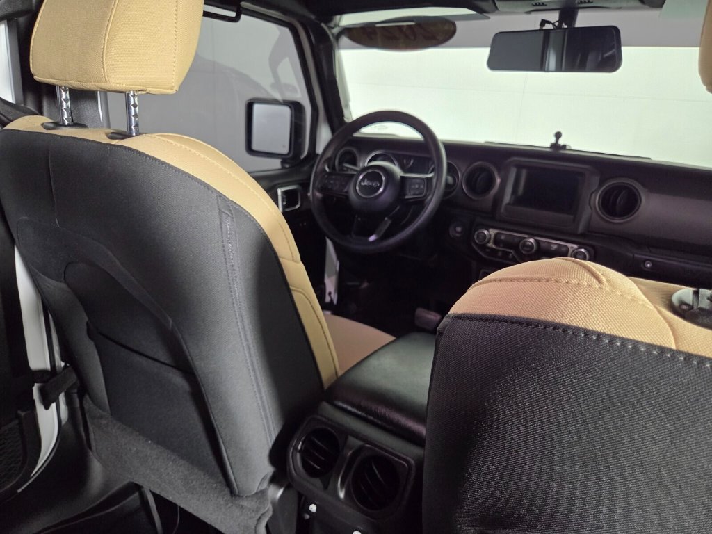 Used 2022 Jeep Wrangler Unlimited Sport AWD/4WD image 30