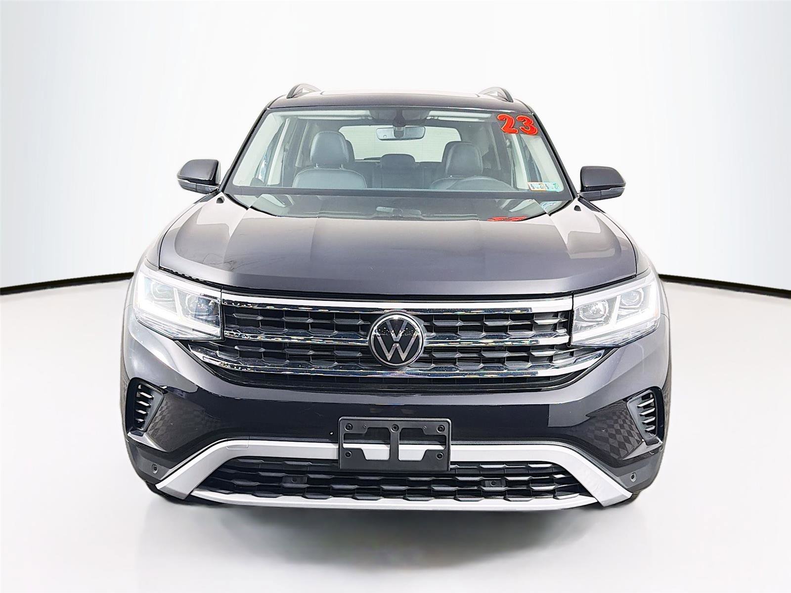 Used 2023 Volkswagen Atlas SE w/ Panoramic Sunroof Package AWD/4WD image 2