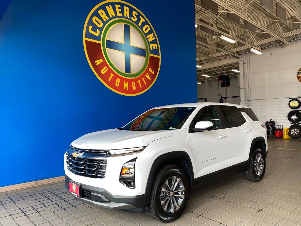 New 2026 Chevrolet Equinox LT w/ Convenience Package II image 1