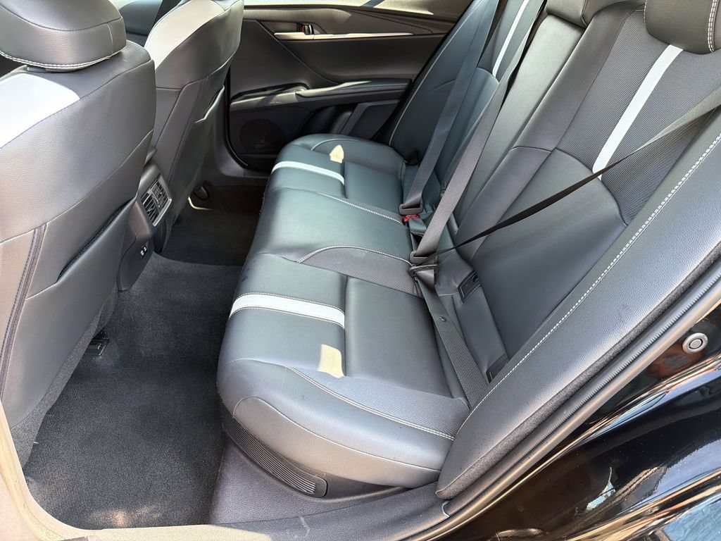 Used 2026 Toyota Camry SE FWD image 34