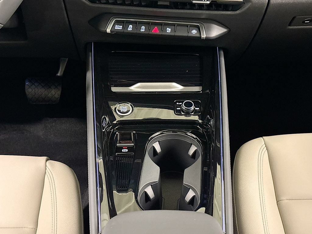 New 2026 Audi Q3 quattro 2.0T AWD/4WD image 13
