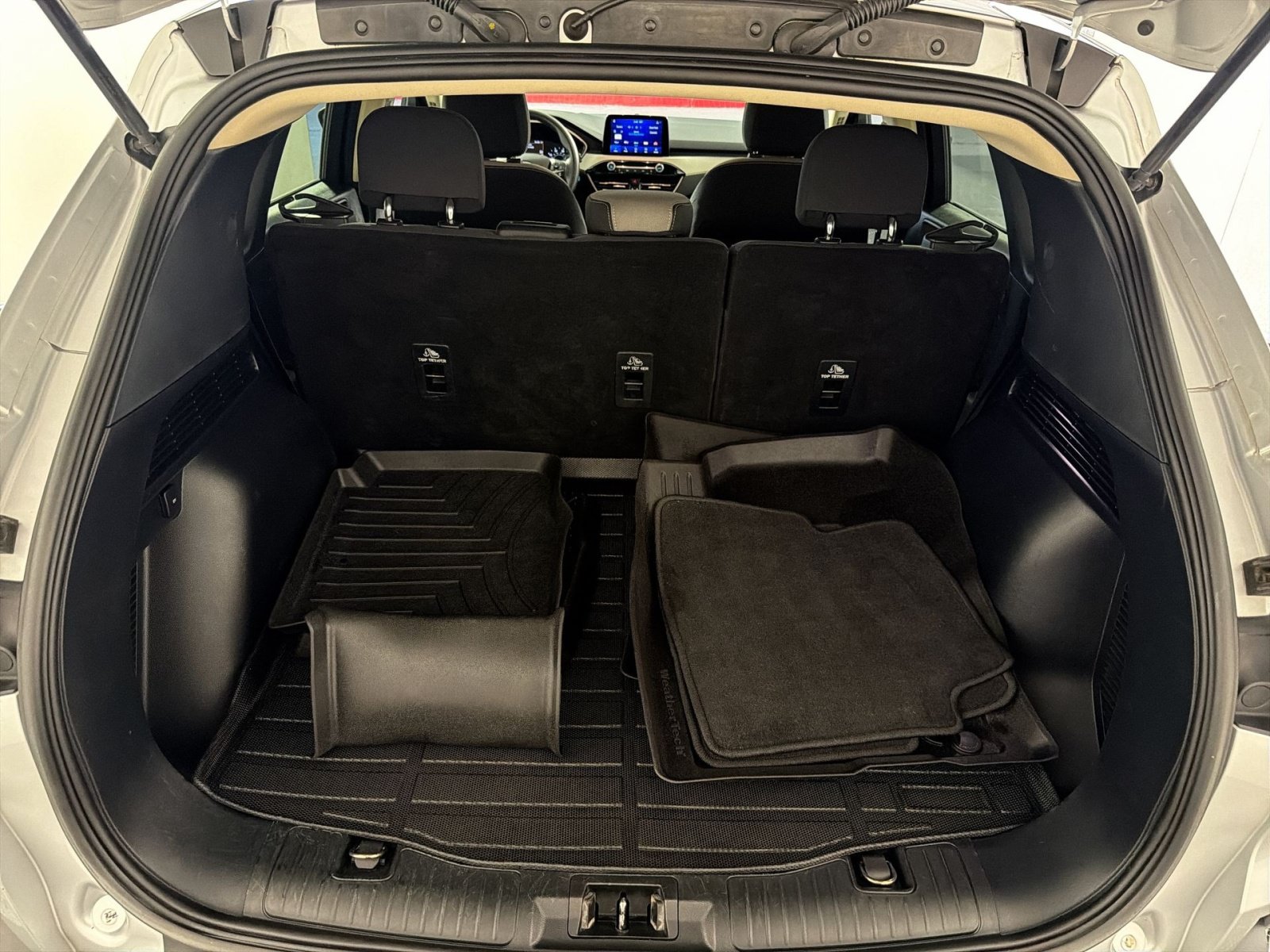 Used 2020 Ford Escape SE FWD image 25