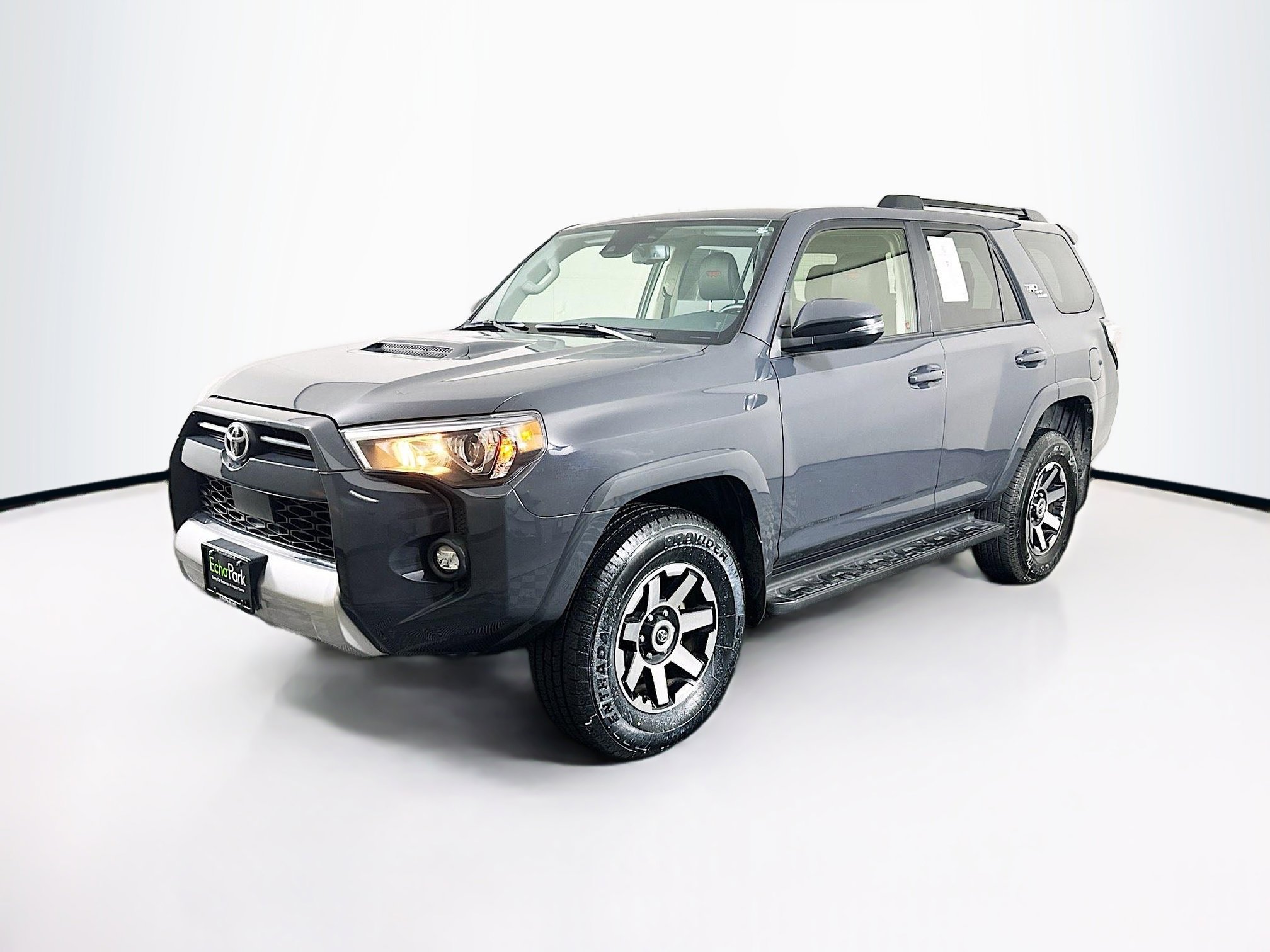 Used 2024 Toyota 4Runner TRD Off-Road Premium image 3