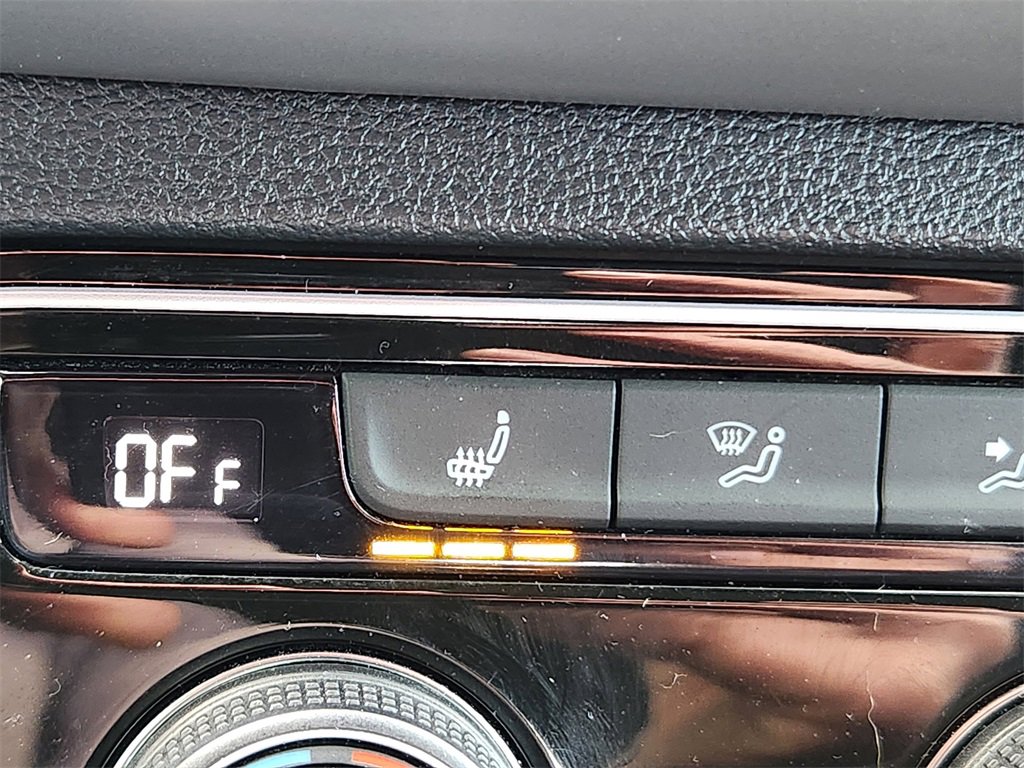 Used 2023 Volkswagen Atlas Cross Sport SE w/ Black Wheel Package image 24