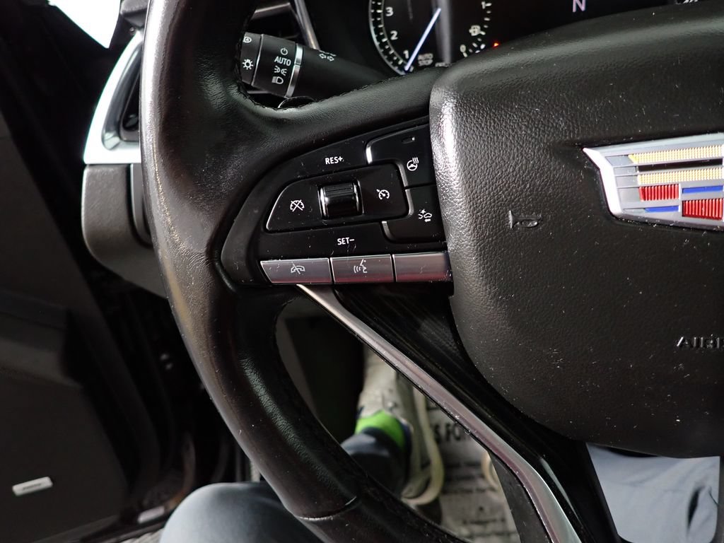 Used 2020 Cadillac XT6 Premium Luxury FWD image 30