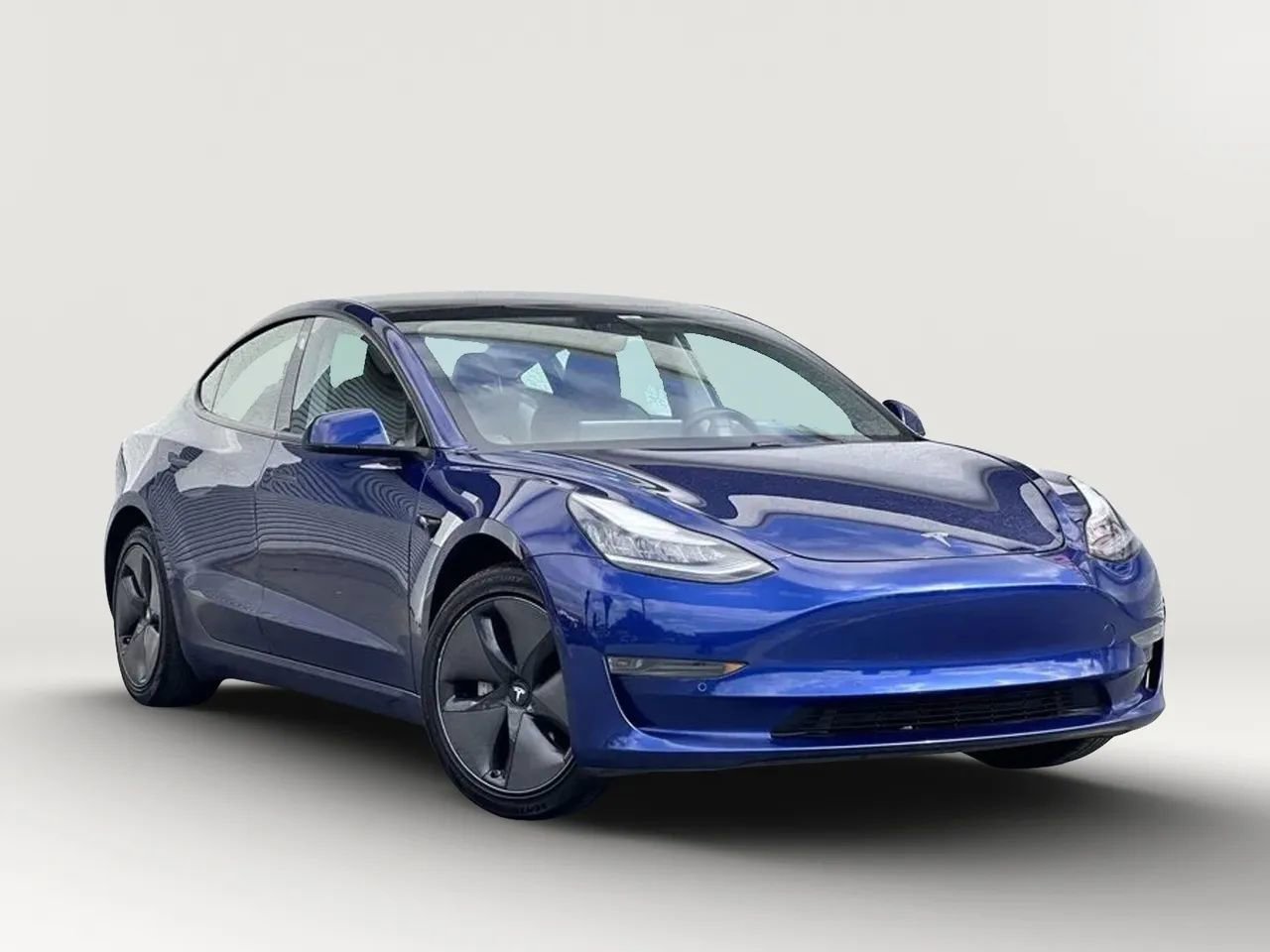 Used 2020 Tesla Model 3 Standard Range RWD image 3
