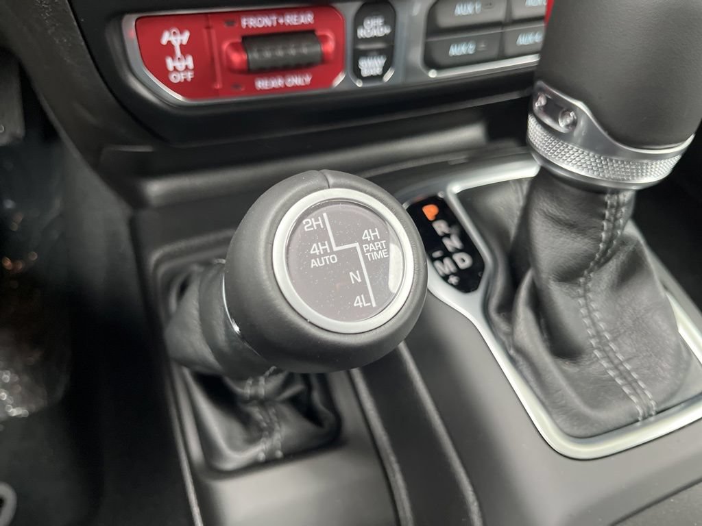New 2026 Jeep Wrangler Unlimited Rubicon AWD/4WD image 40