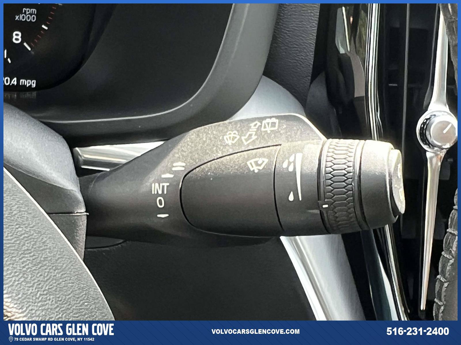 Used 2020 Volvo XC60 T5 Momentum AWD/4WD image 24