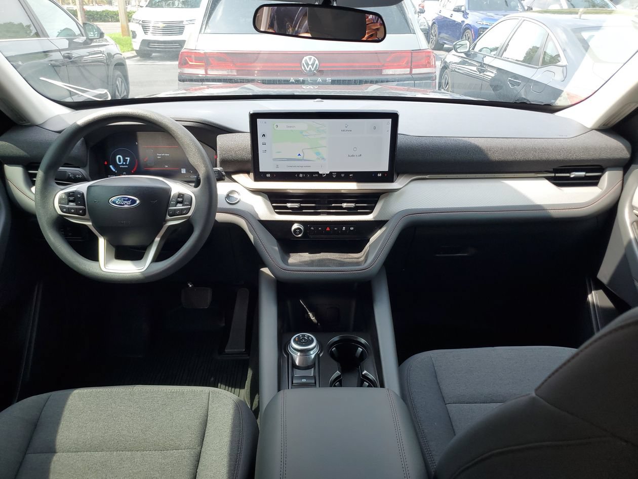 Used 2026 Ford Explorer Active RWD image 11
