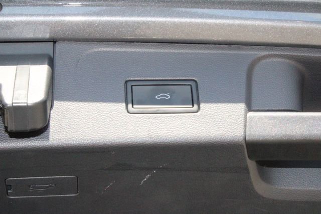 Used 2023 Volkswagen Atlas SEL image 50