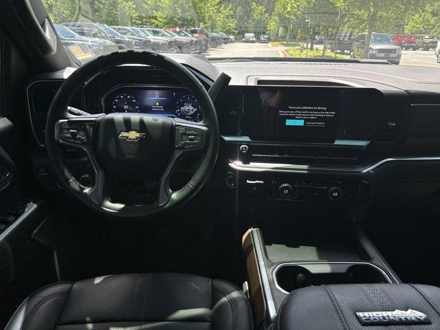Used 2024 Chevrolet Silverado 2500 High Country w/ High Country Premium Package AWD/4WD image 25