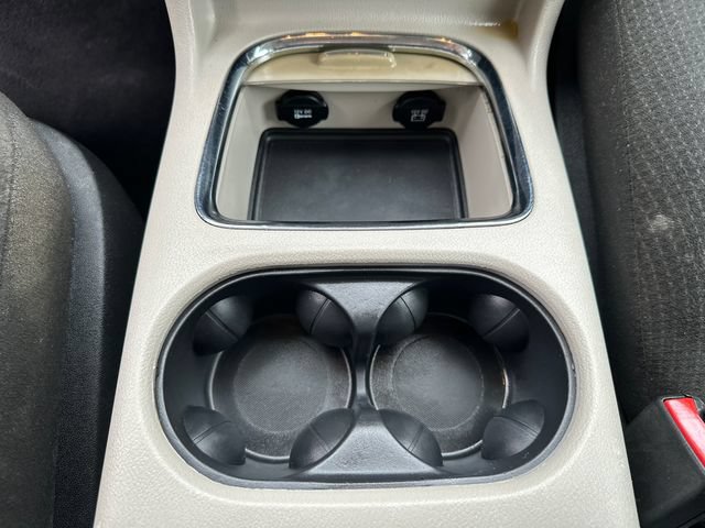 Used 2015 Dodge Grand Caravan SXT w/ UConnect Hands-Free Group FWD image 33
