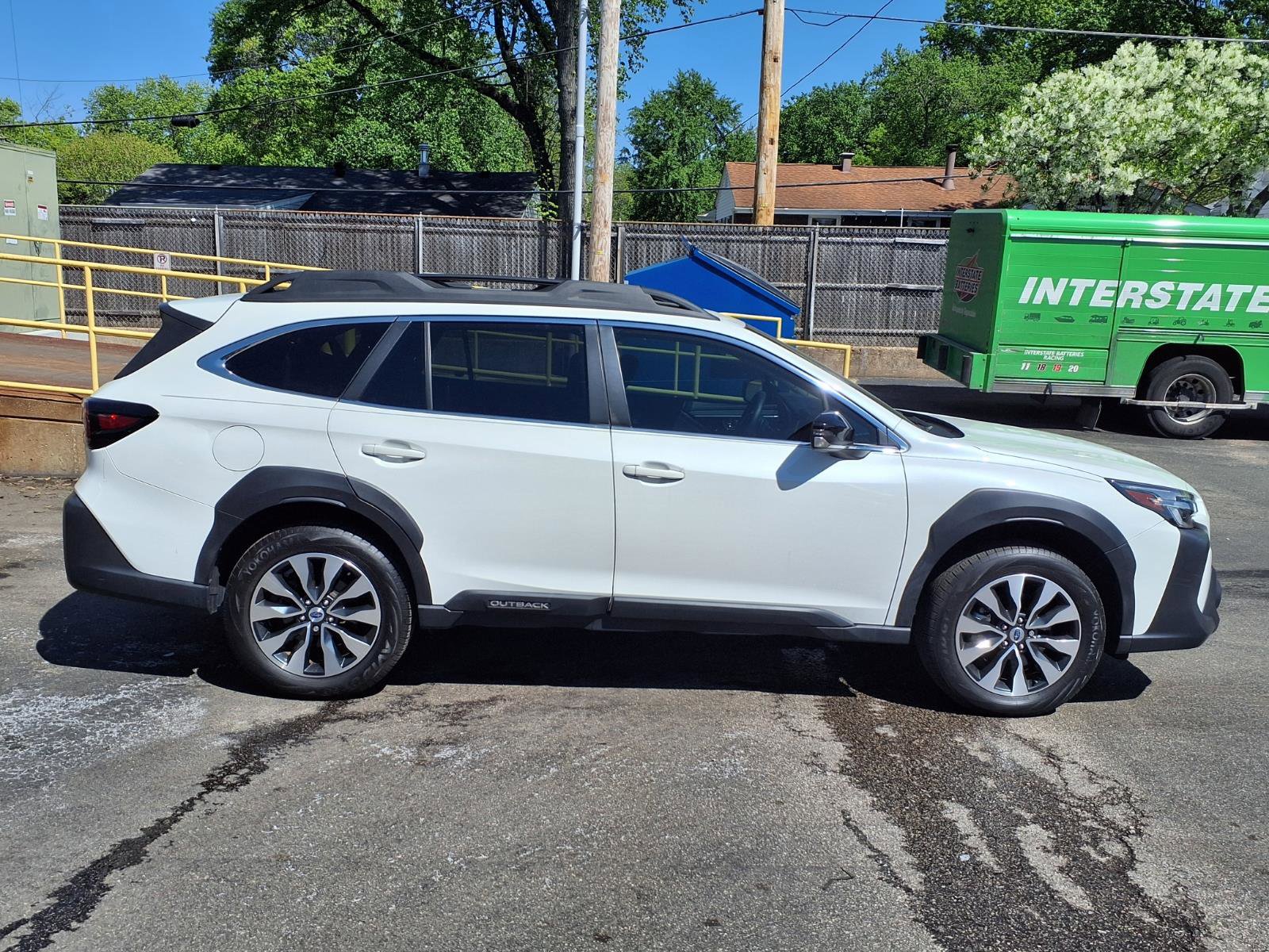 Used 2024 Subaru Outback Limited image 2