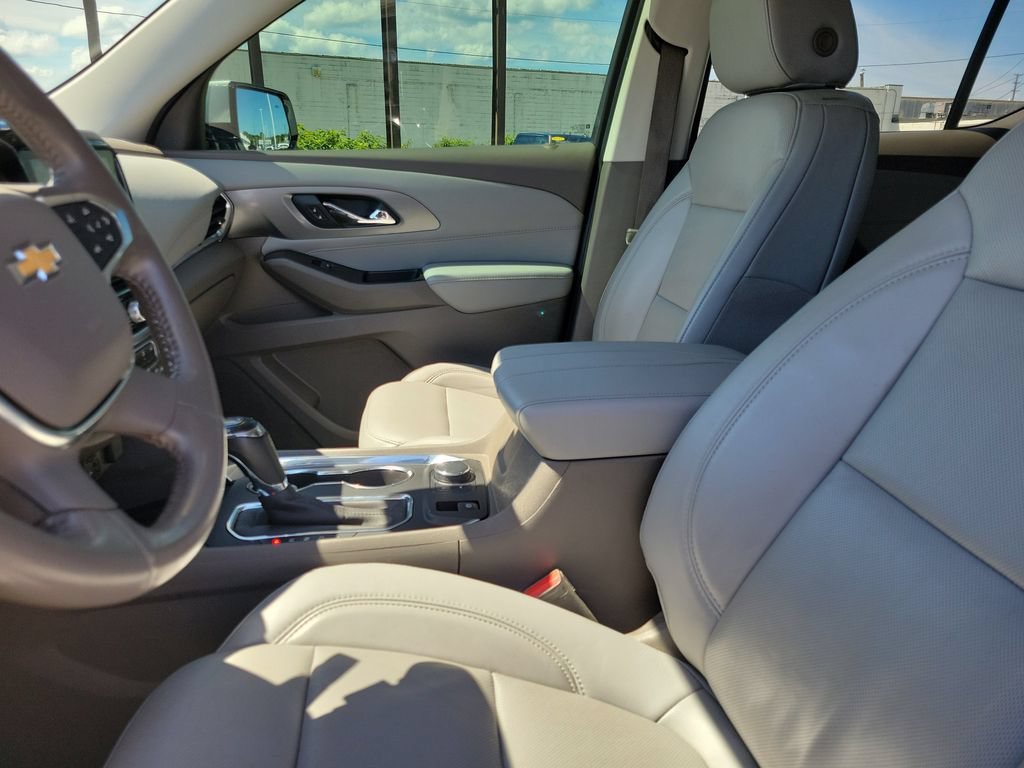 Used 2020 Chevrolet Traverse Premier w/ LPO, Floor Liner Package FWD image 21