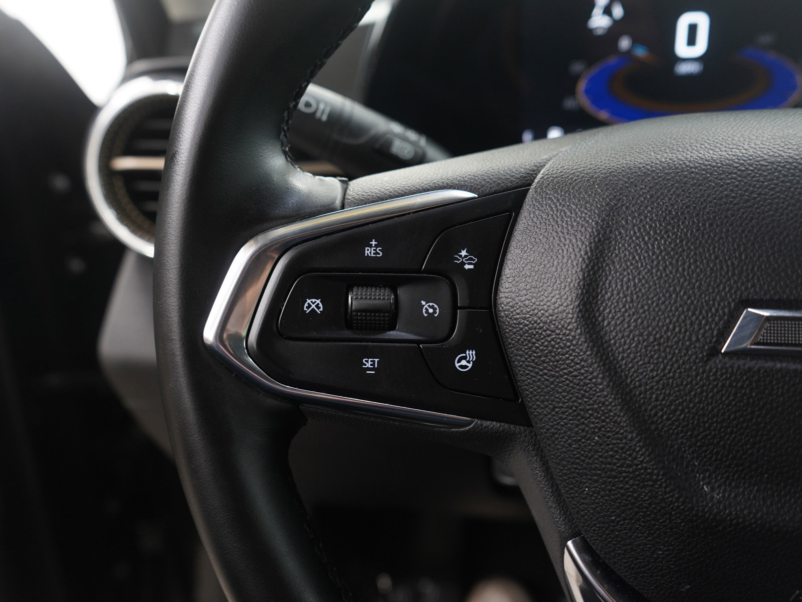Used 2025 Chevrolet Trax ACTIV w/ Driver Confidence Package FWD image 17