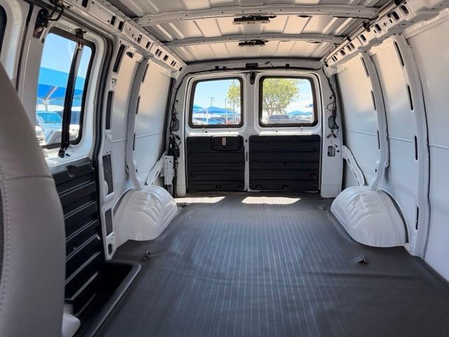 New 2025 GMC Savana 2500 w/ Driver Convenience Package RWD image 11