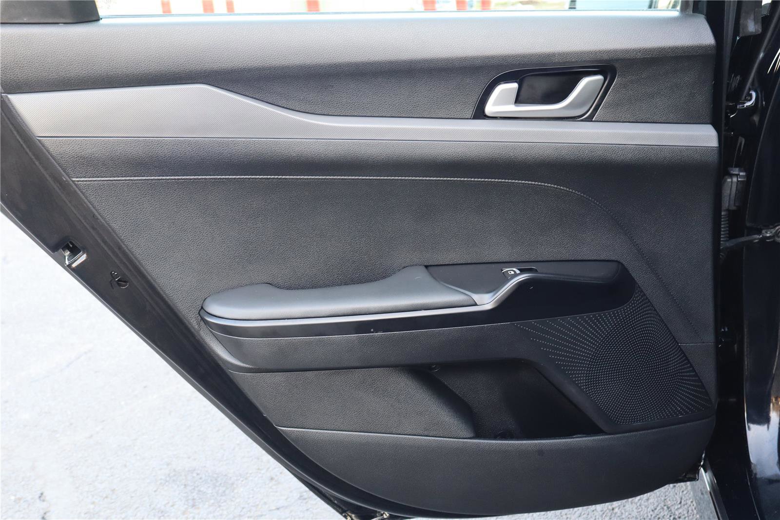 Used 2023 Kia K5 GT-Line image 24