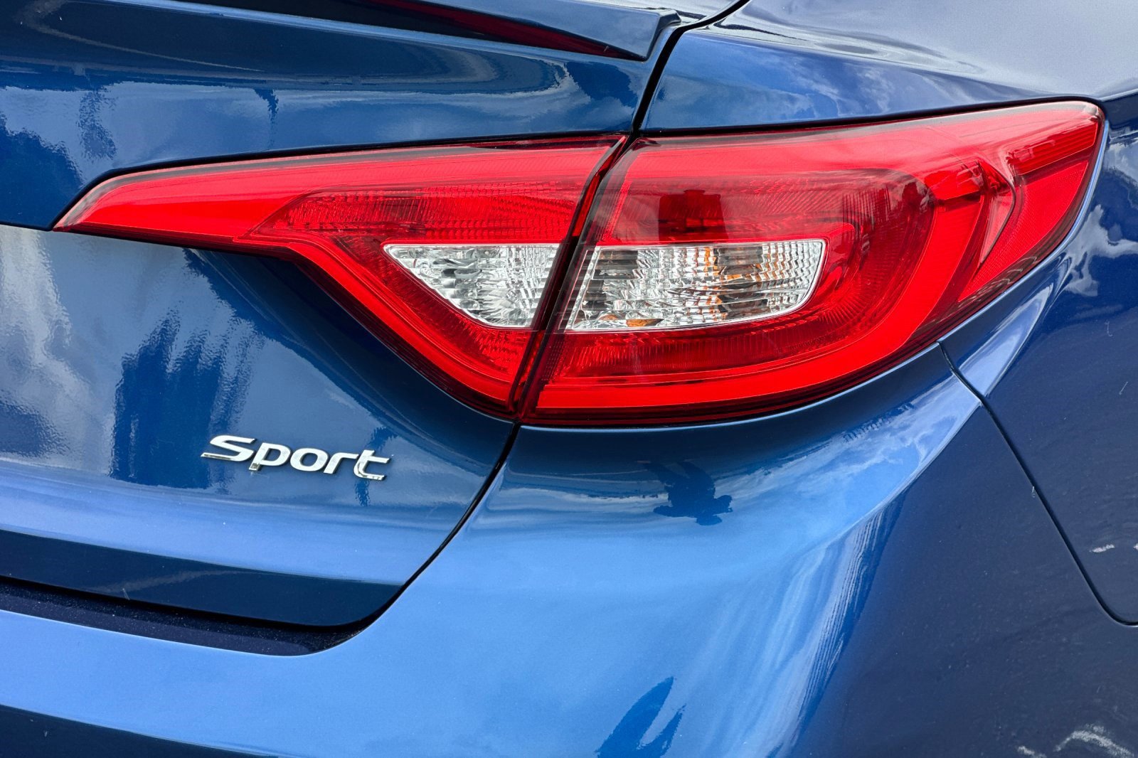 Used 2017 Hyundai Sonata Sport w/ Value Edition Package 02 FWD image 12