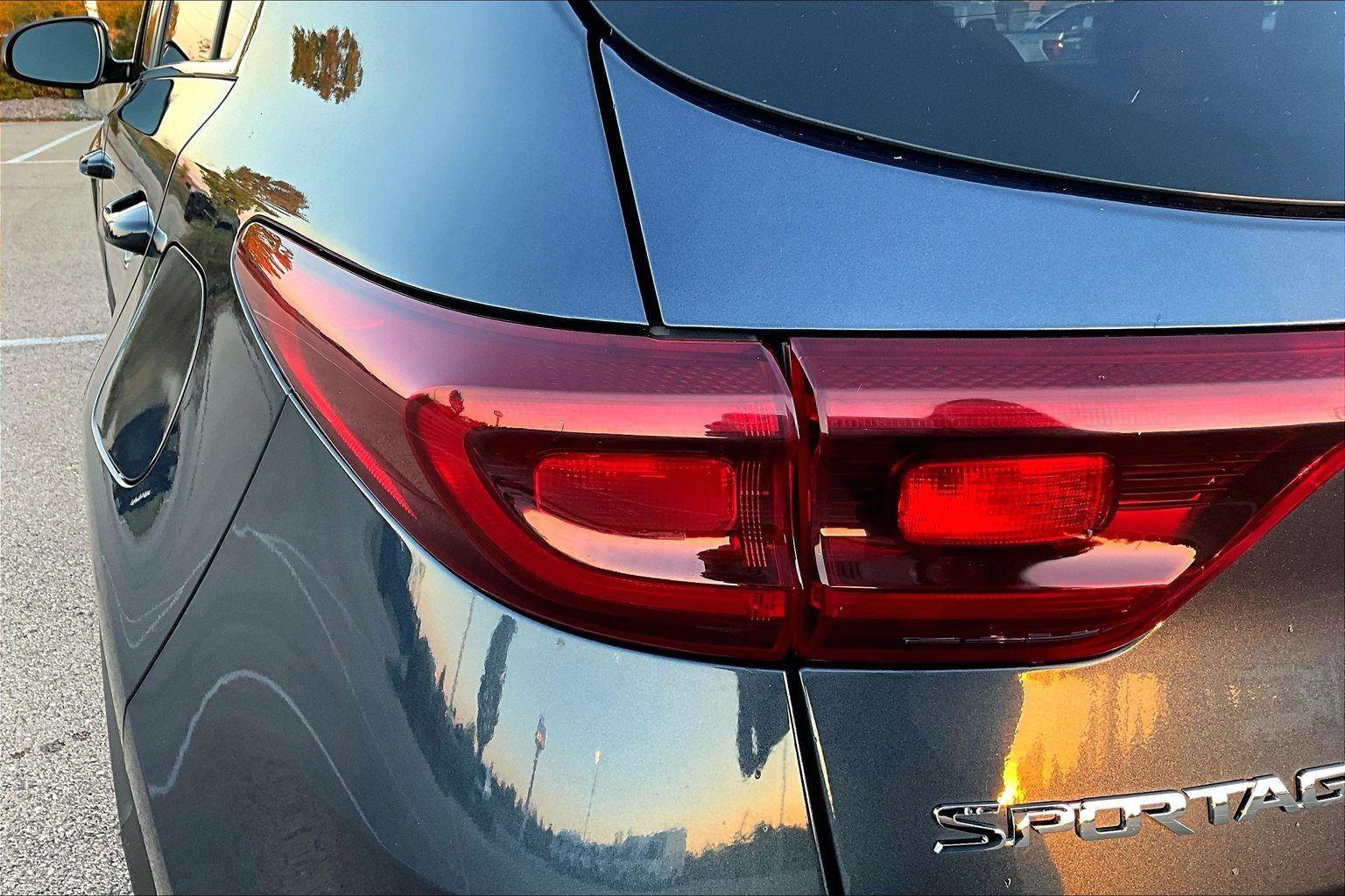 Used 2021 Kia Sportage LX image 29