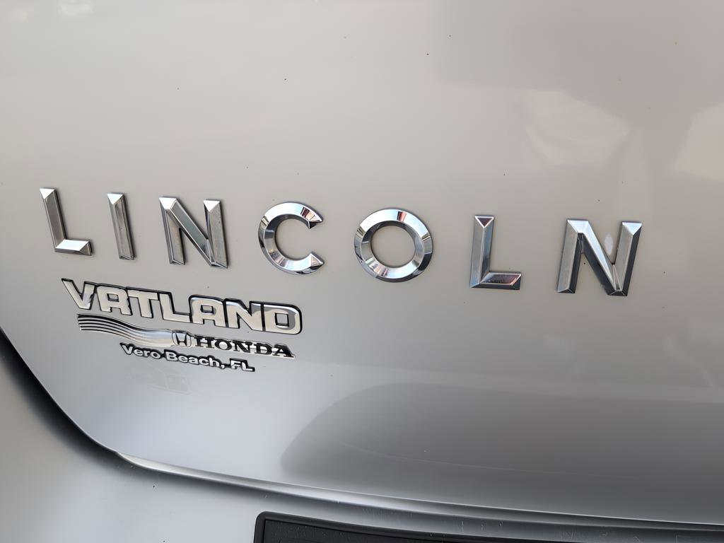 Used 2012 Lincoln MKX AWD image 11
