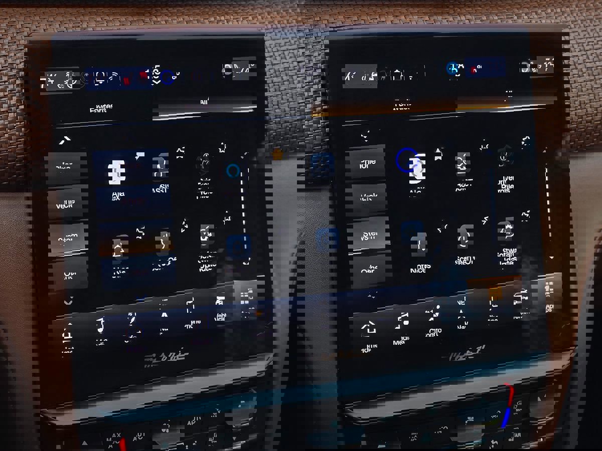 Used 2022 Maserati Quattroporte Modena image 45