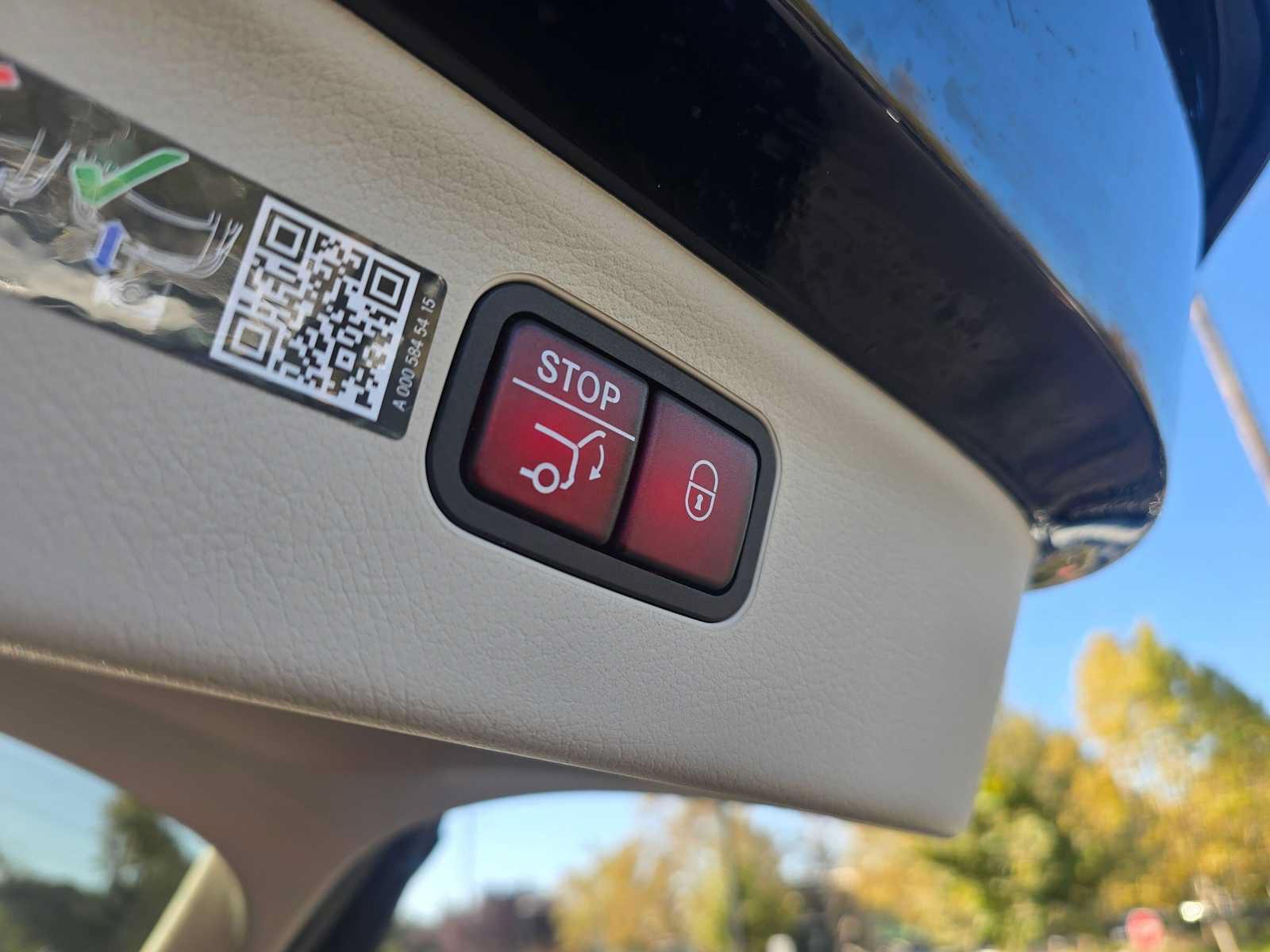 New 2027 Mercedes-Benz EQS 400 4MATIC SUV image 17
