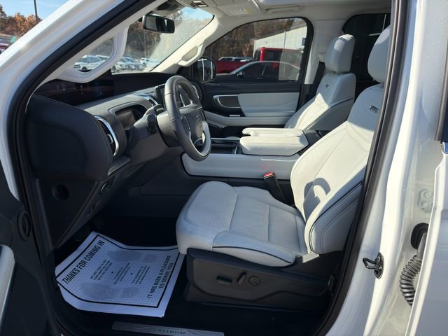 Used 2025 Ford Expedition Max Platinum w/ Platinum Ultimate Package image 21