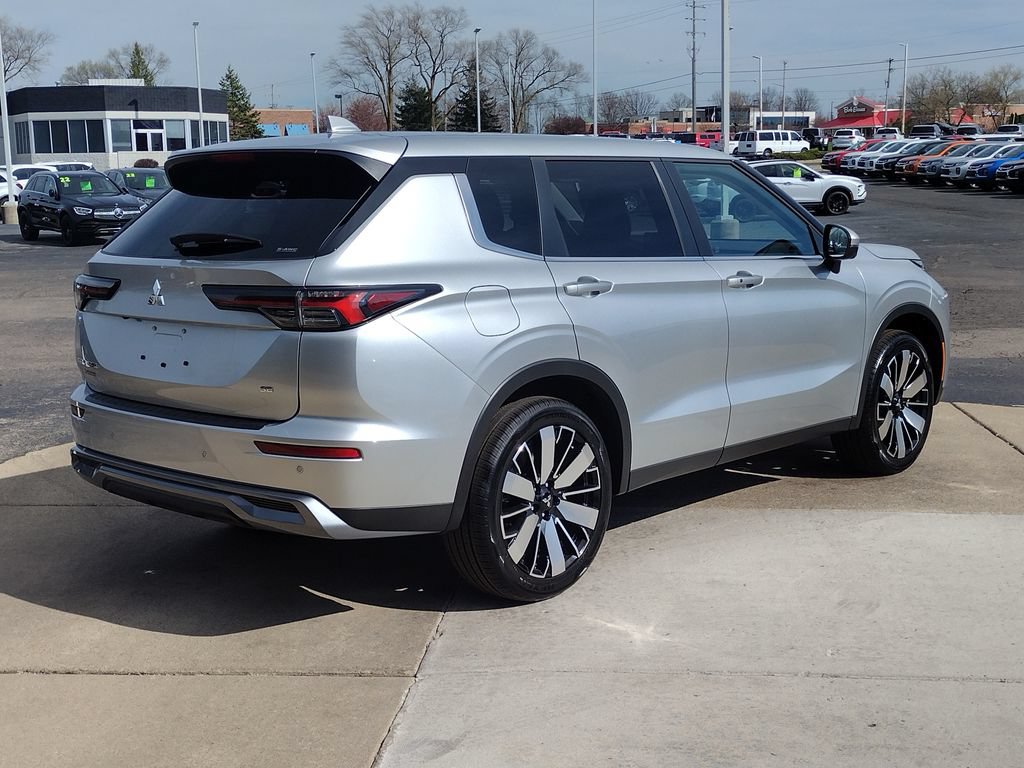 New 2026 Mitsubishi Outlander SE AWD/4WD image 16