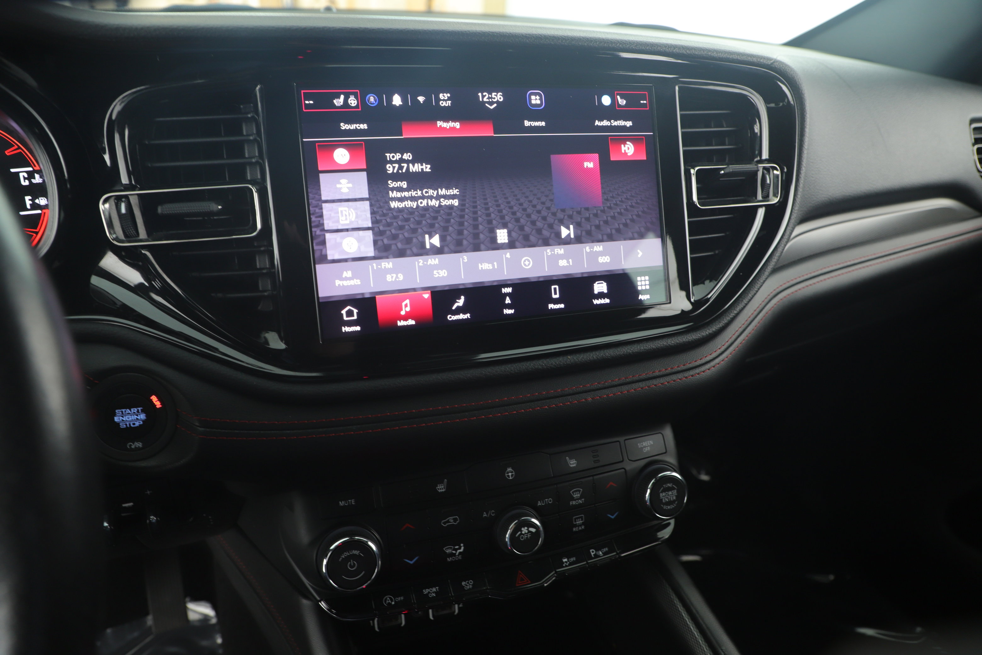 Used 2023 Dodge Durango GT image 14