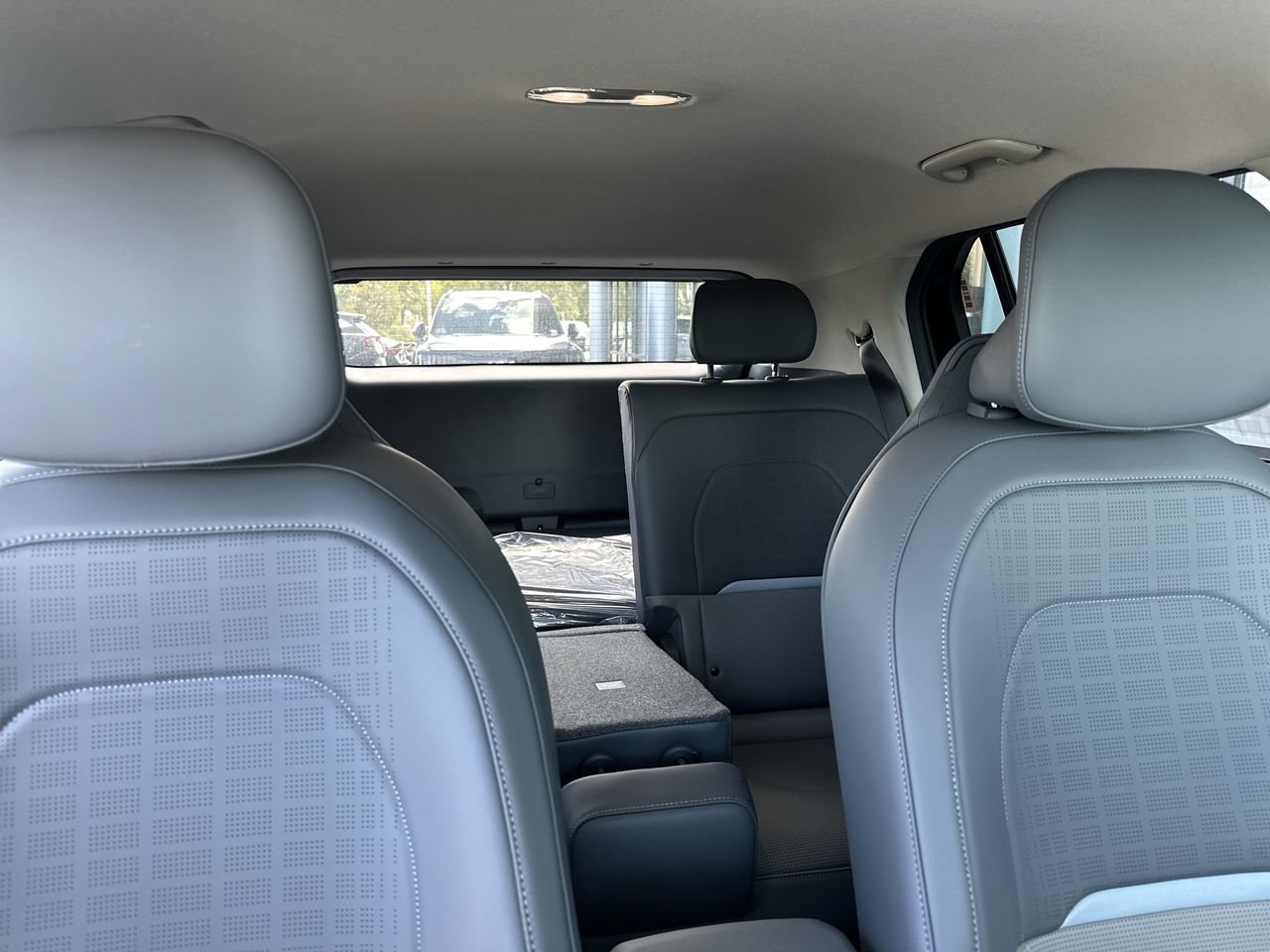 New 2027 Kia EV3 Wind FWD image 16
