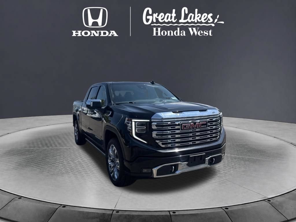 Used 2022 GMC Sierra 1500 Denali w/ Denali Reserve Package AWD/4WD image 3