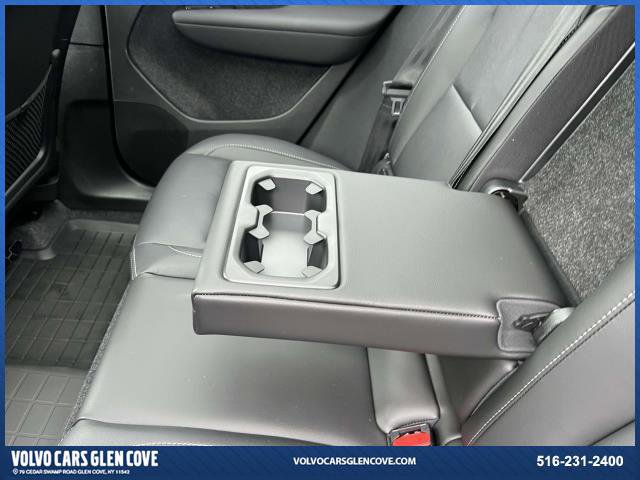 Used 2025 Volvo XC40 B5 Plus w/ Protection Package Premier image 10