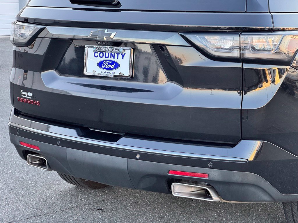 Used 2020 Chevrolet Traverse Premier w/ Redline Edition FWD image 38