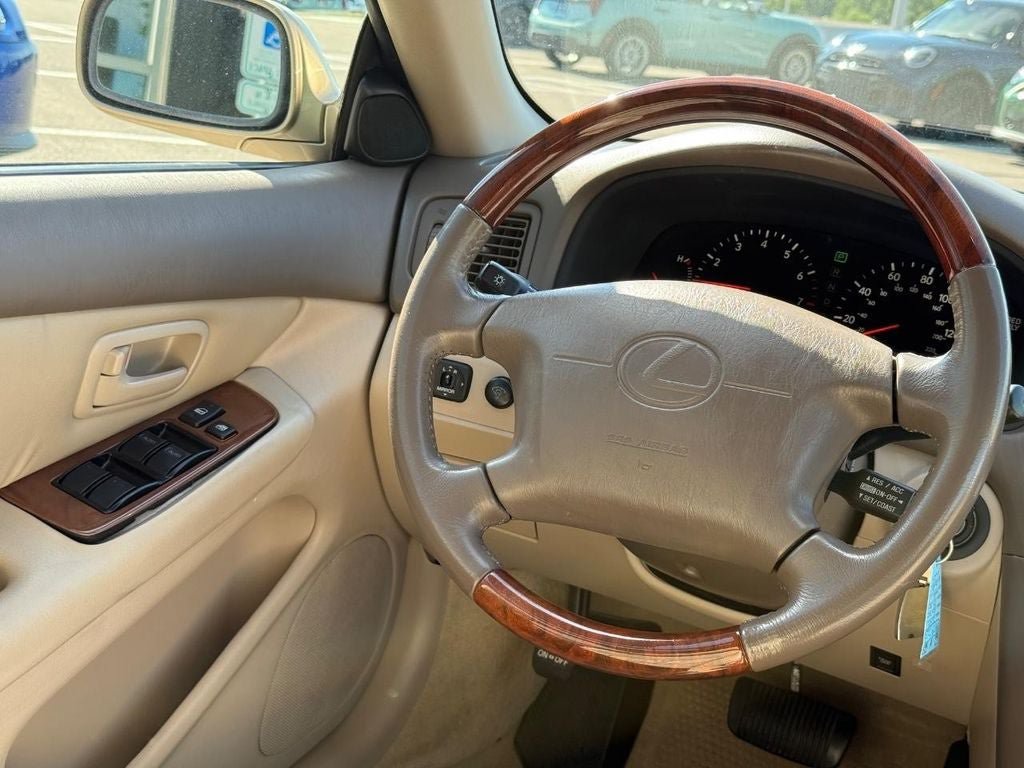 Used 2001 Lexus ES 330 FWD image 13