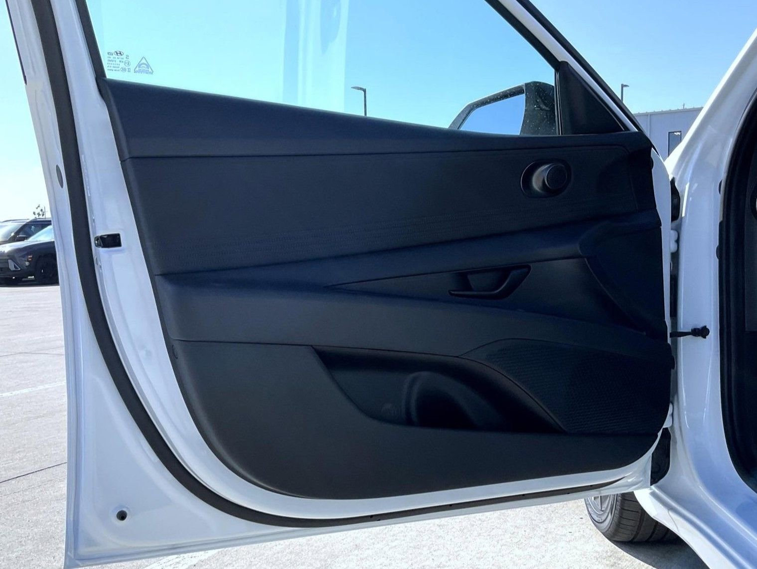 New 2026 Hyundai Elantra SEL Sport Premium FWD image 9